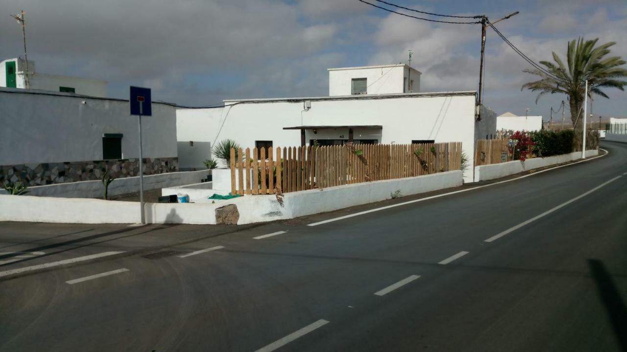 Joyhouse Affittacamere Teguise  Esterno foto